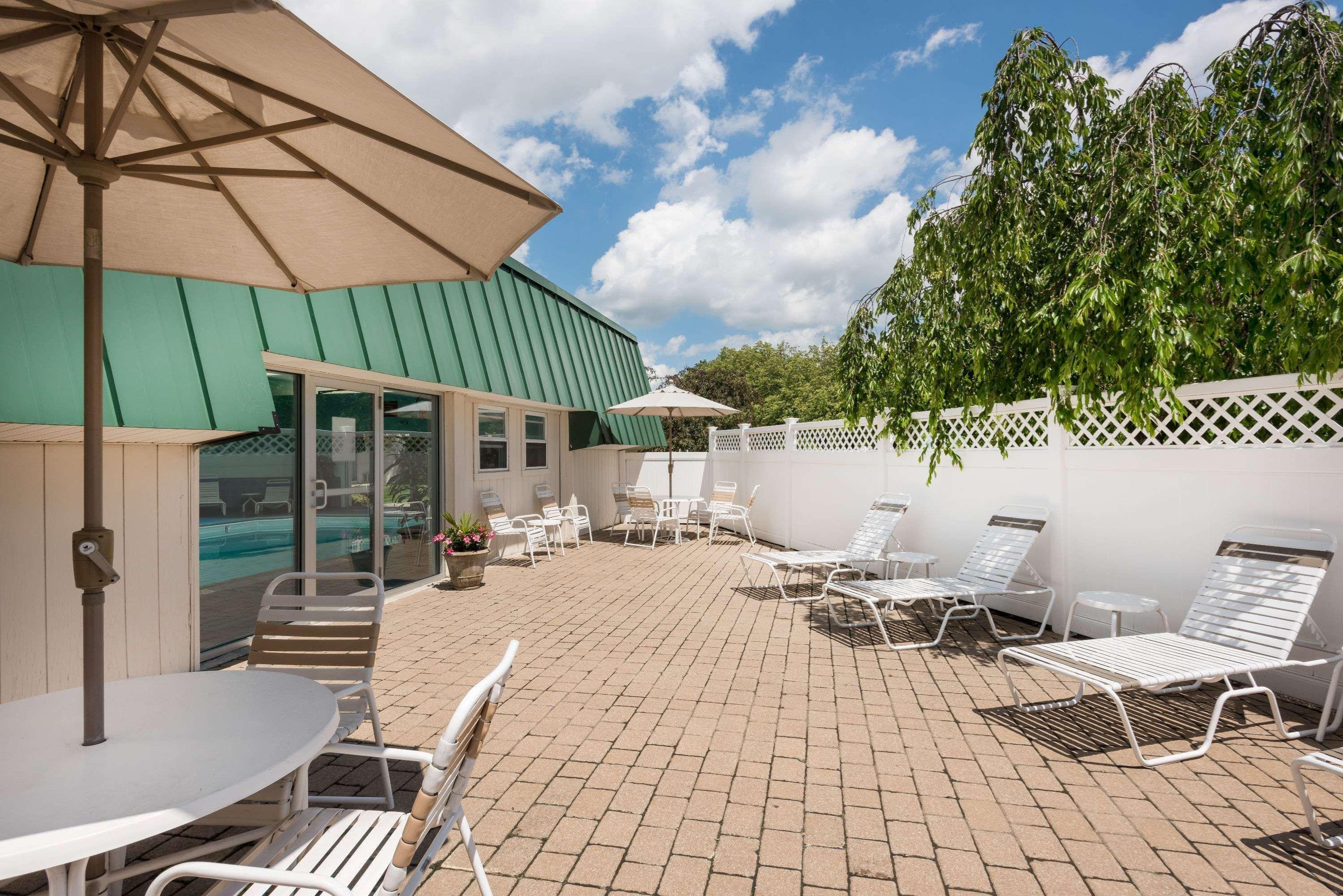 Ramada Plaza By Wyndham Portland Exterior foto