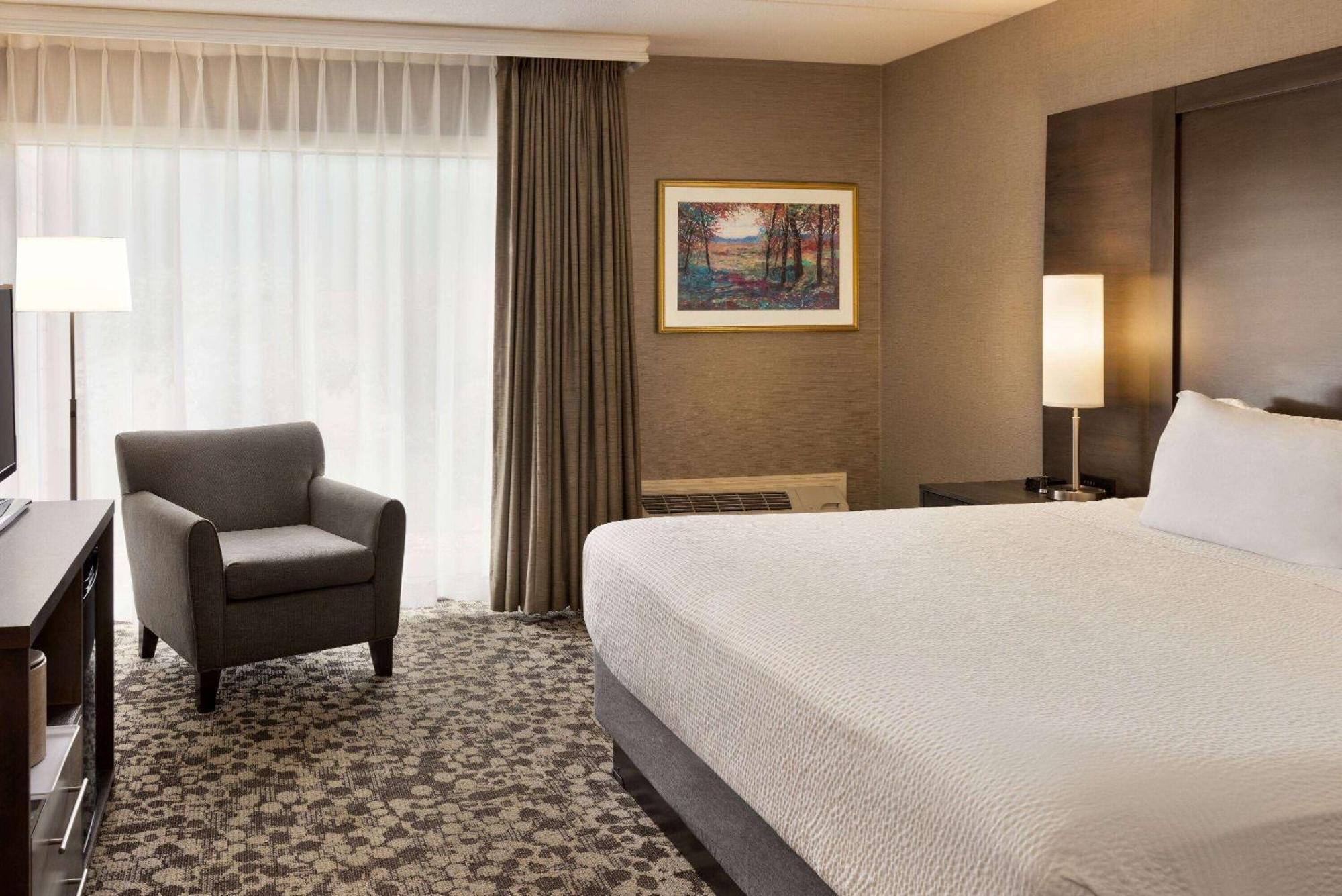 Ramada Plaza By Wyndham Portland Exterior foto