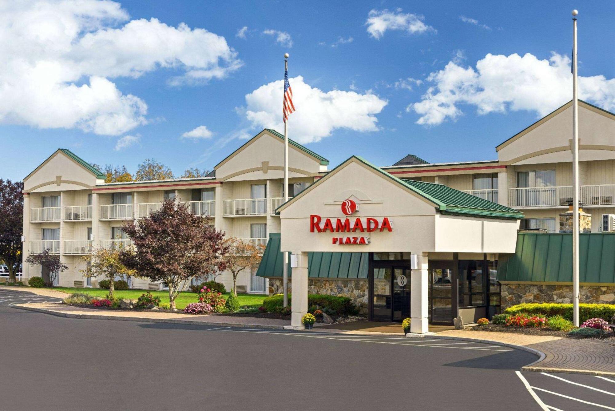 Ramada Plaza By Wyndham Portland Exterior foto