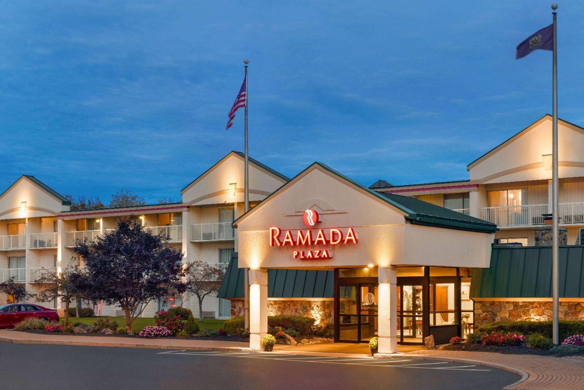 Ramada Plaza By Wyndham Portland Exterior foto